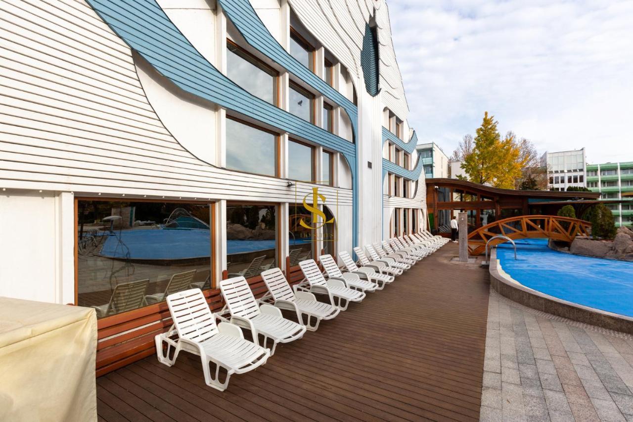 Flavius Spa Residence Heviz Bagian luar foto